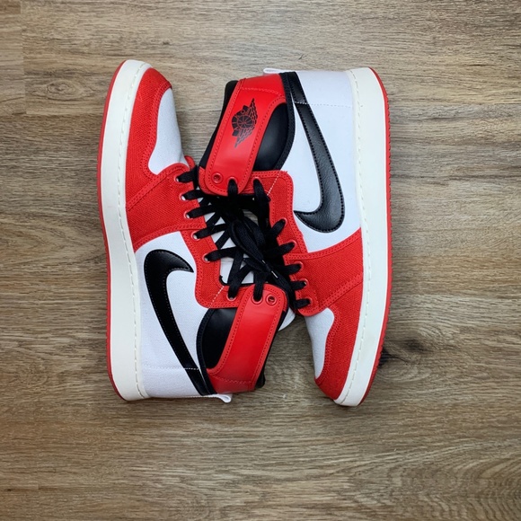 Nike Air Jordan 1 KO Chicago - Picture 2 of 11